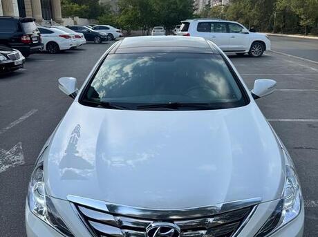 Hyundai Sonata 2011