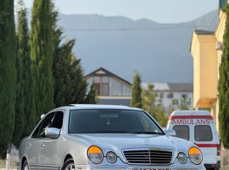 Mercedes E 240 2000