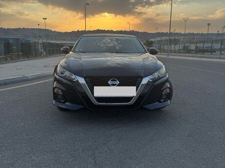 Nissan Altima 2020