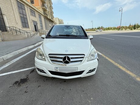 Mercedes B 170