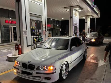 BMW 530 2001