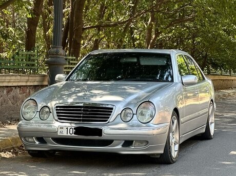 Mercedes E 320 2000