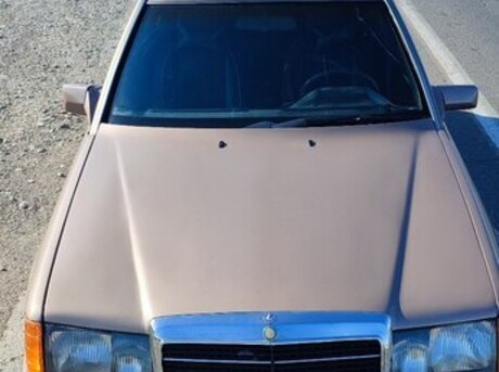 Mercedes E 220 1992