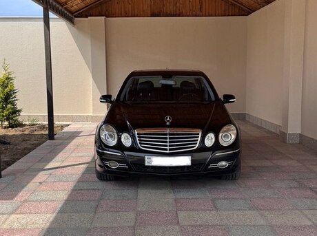 Mercedes E 280