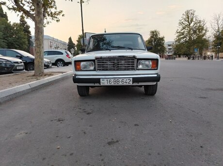 LADA (VAZ) 2107 2005