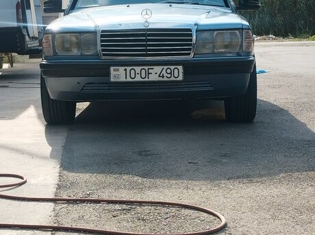 Mercedes 190 1988