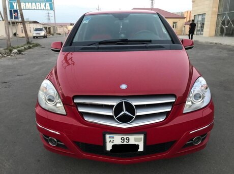 Mercedes B 180 2012