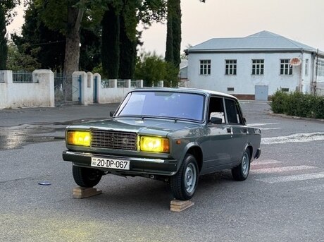LADA (VAZ) 2107