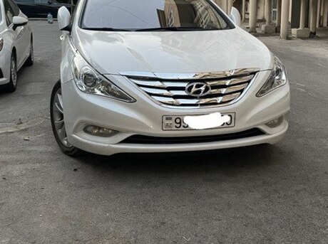 Hyundai Sonata 2010