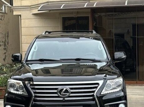 Lexus LX 570 2013