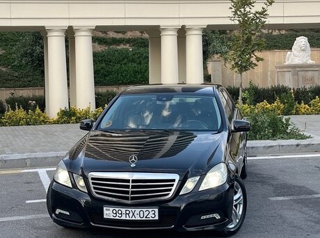 Mercedes E 200