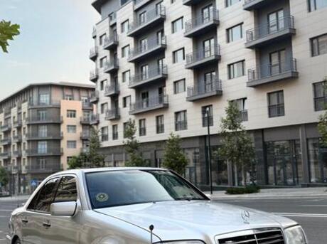 Mercedes C 200