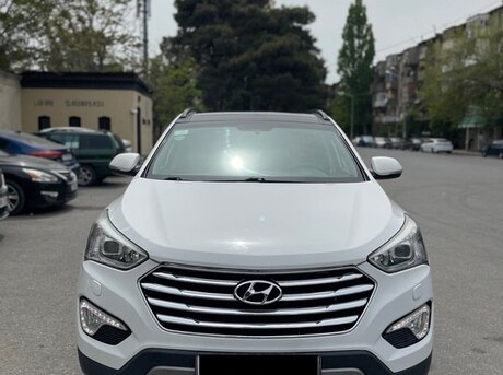 Hyundai Grand Santa Fe