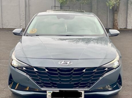 Hyundai Elantra 2022