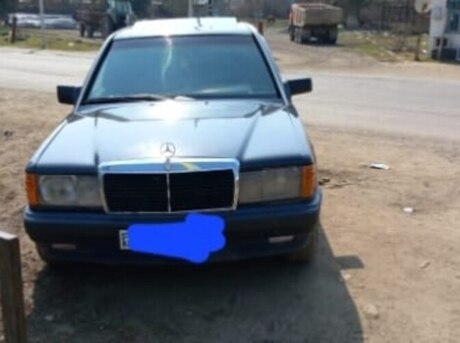 Mercedes 190 1989