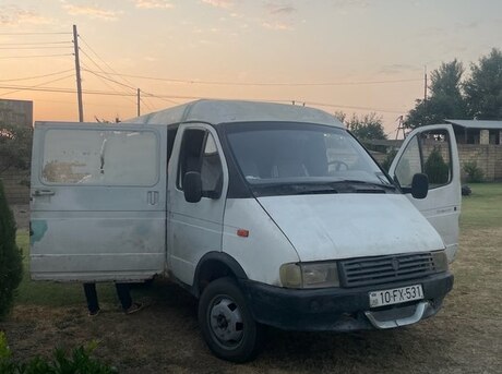 GAZ 2757 1999