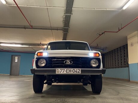 LADA (VAZ) Niva 2012