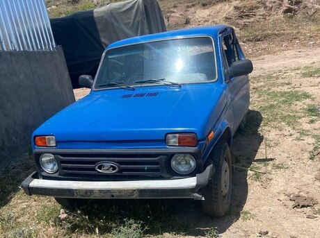 LADA (VAZ) Niva 1985