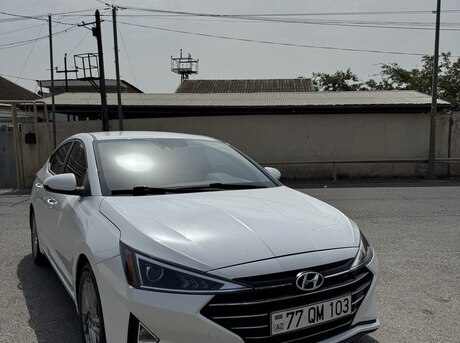 Hyundai Elantra 2020