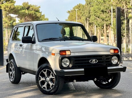 LADA (VAZ) Niva 2021