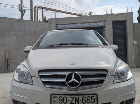 Mercedes B 180 2011