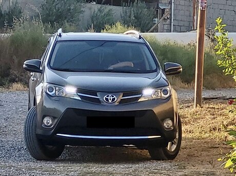 Toyota RAV4 2013