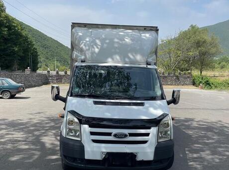 Ford Transit 2010