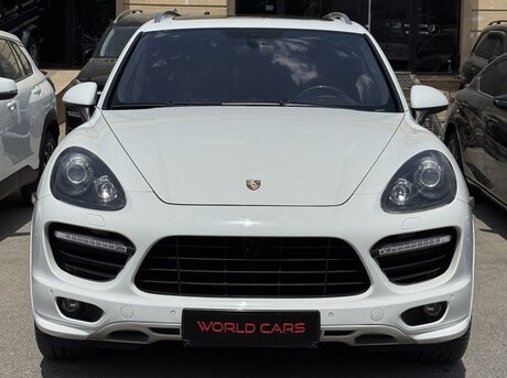 Porsche Cayenne GTS 2023