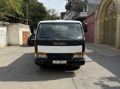 Isuzu NPR 66 L 2005