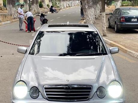 Mercedes E 270 1999