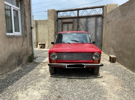LADA (VAZ) 21011 1983