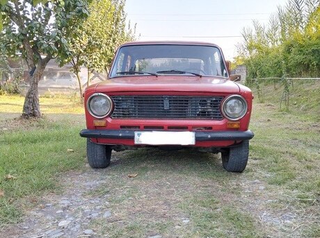 LADA (VAZ) 21011 1984