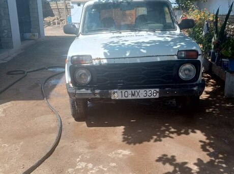LADA (VAZ) Niva 1999