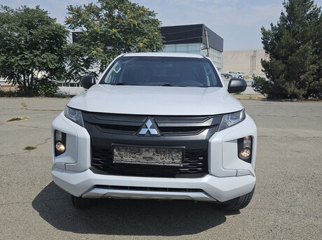 Mitsubishi L200 2022