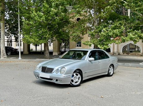 Mercedes E 200 2000