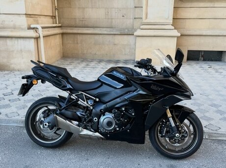 Suzuki  2024
