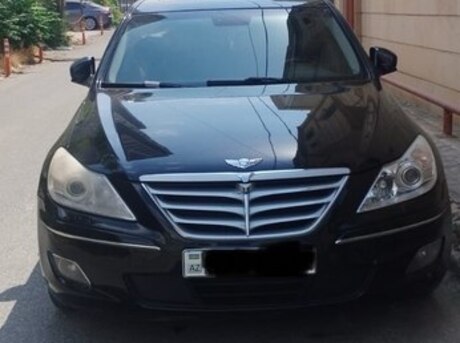 Hyundai Genesis 2011