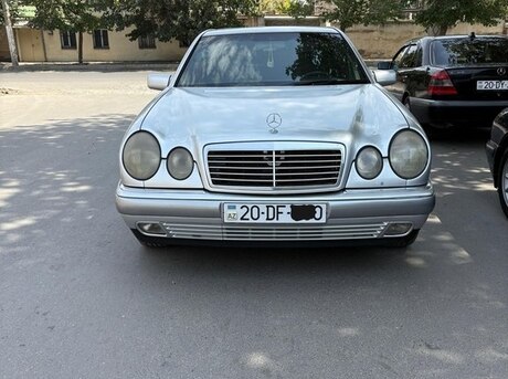 Mercedes E 240 1996