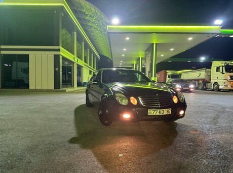 Mercedes E 240 2004