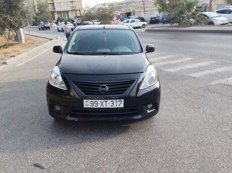 Nissan Sunny 2012