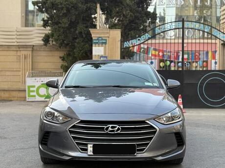 Hyundai Elantra 2017