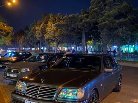 Mercedes S 350 d 1995