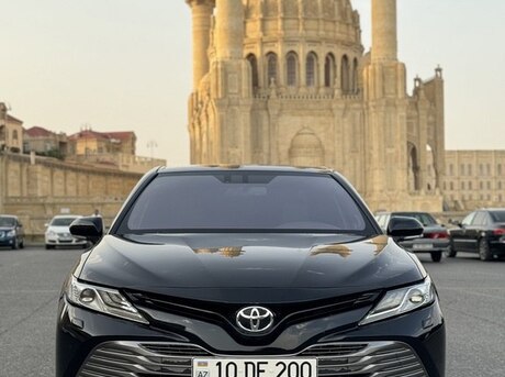 Toyota Camry 2019