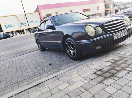 Mercedes E 230 1996