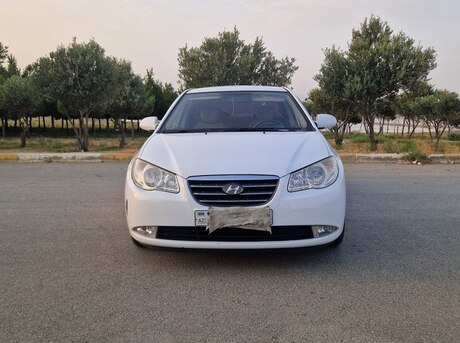 Hyundai Avante 2009