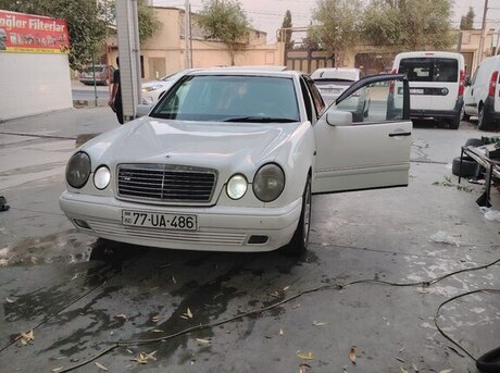 Mercedes E 230 1996