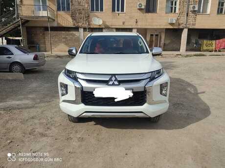 Mitsubishi L200 2021