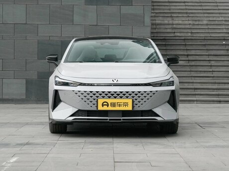 Changan Uni-V iDD