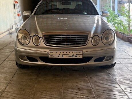 Mercedes E 220 d 2002