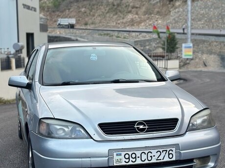 Opel Astra 2000